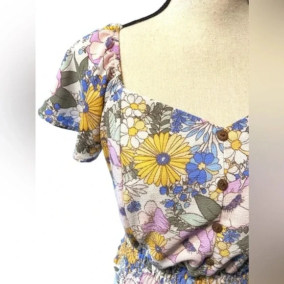 🌺 Floral Monteau feminine top 🌺 - Picture 2 of 4